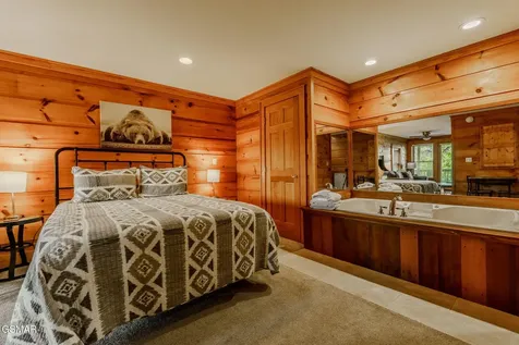 741 Golf View Boulevard Pigeon Forge TN 37863