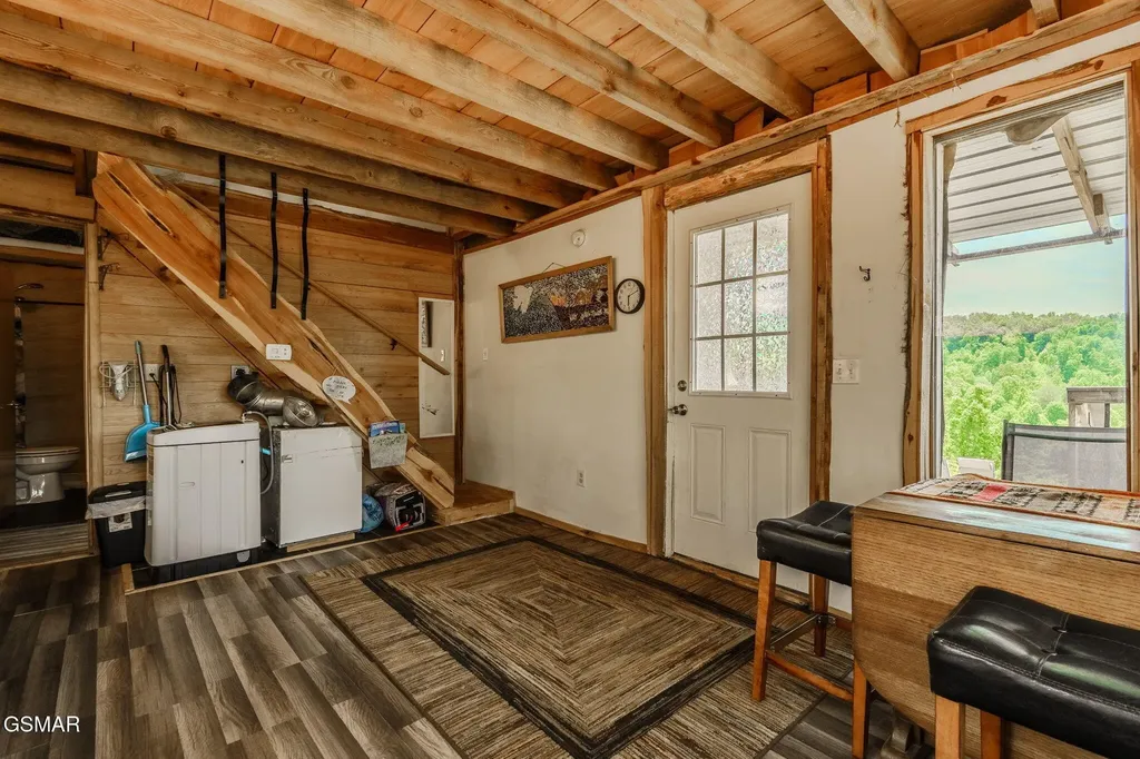 1563 Raven Hill Road Tazewell TN 37879