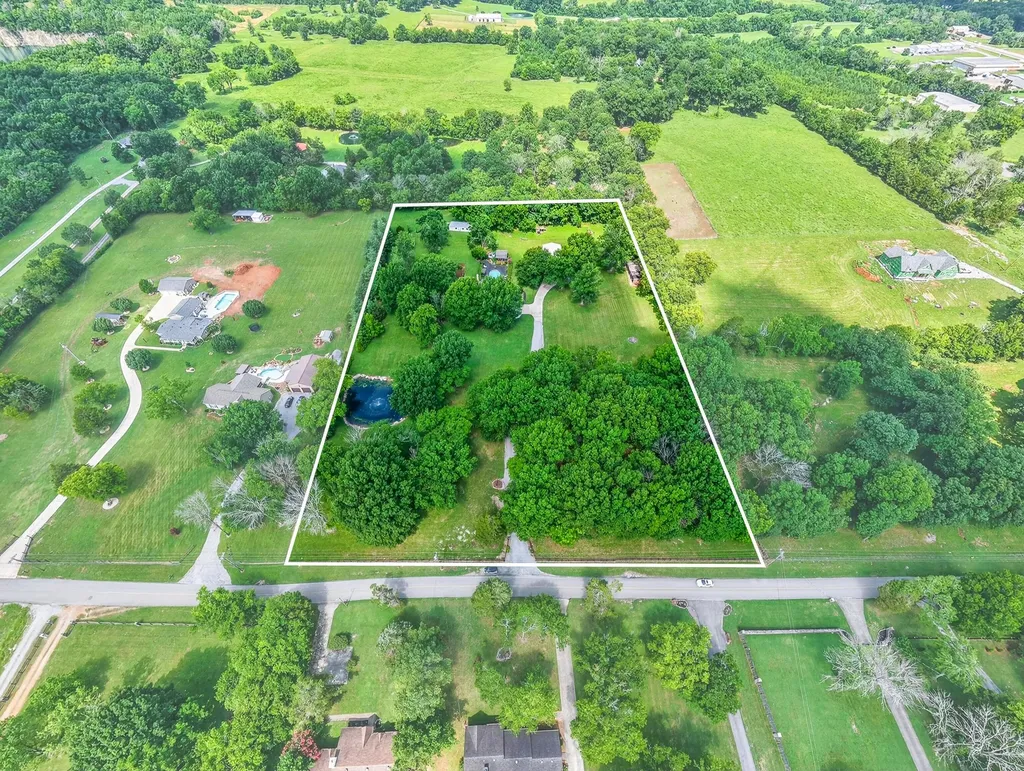 306 Quarry Road Mount Juliet TN 37122