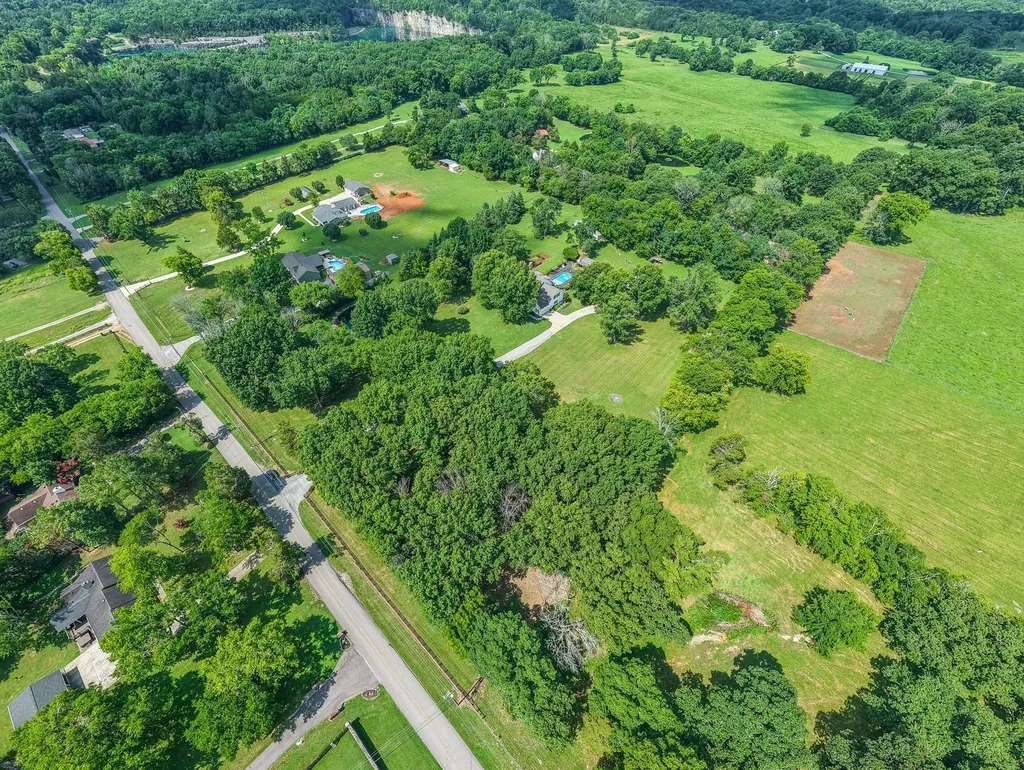306 Quarry Road Mount Juliet TN 37122