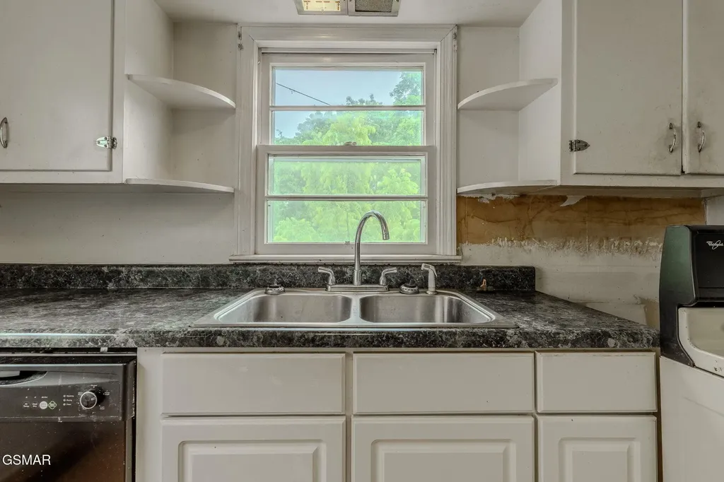 2800 Patrick Avenue Maryville TN 37804