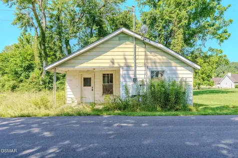 3208 Black Oak Street Pigeon Forge TN 37863