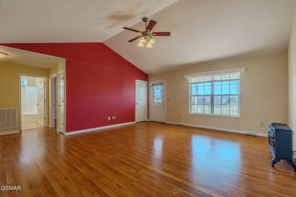 2008 Bessie Slaton Road Dandridge TN 37725