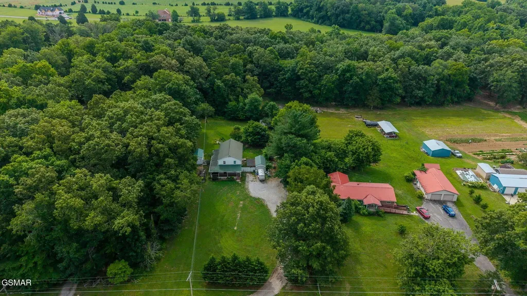 1315 River Road Kingston TN 37763