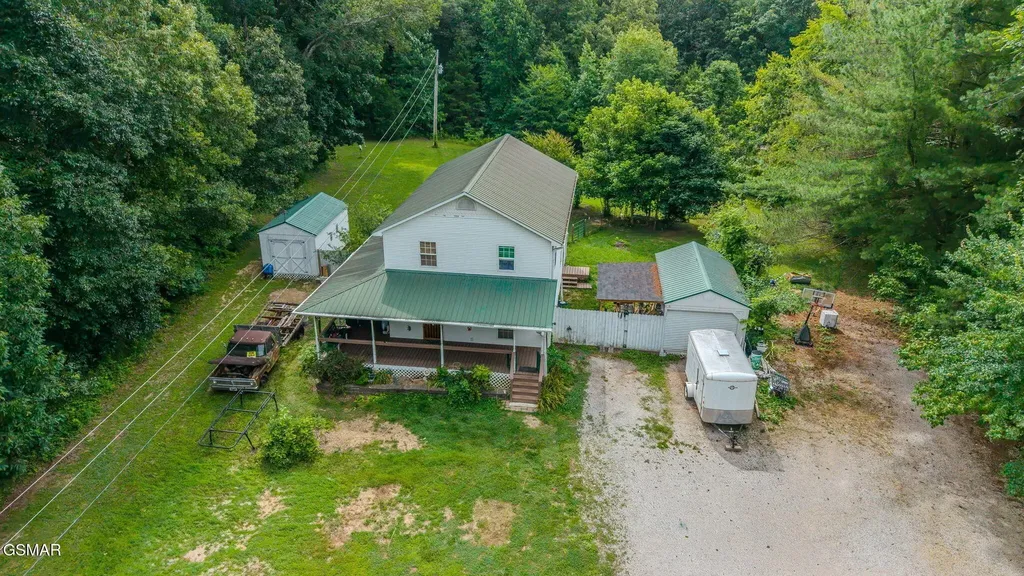 1315 River Road Kingston TN 37763