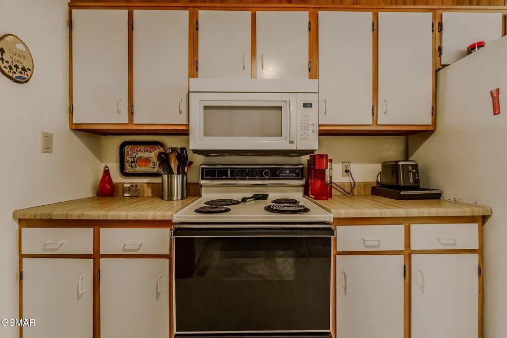 860 Mimosa Lane Crossville TN 38572