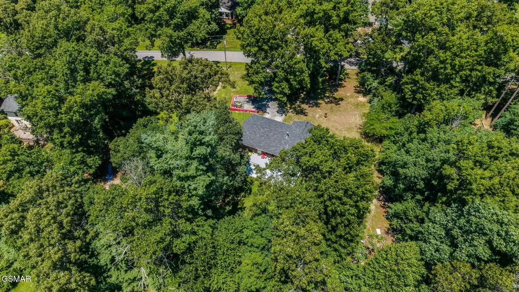 860 Mimosa Lane Crossville TN 38572