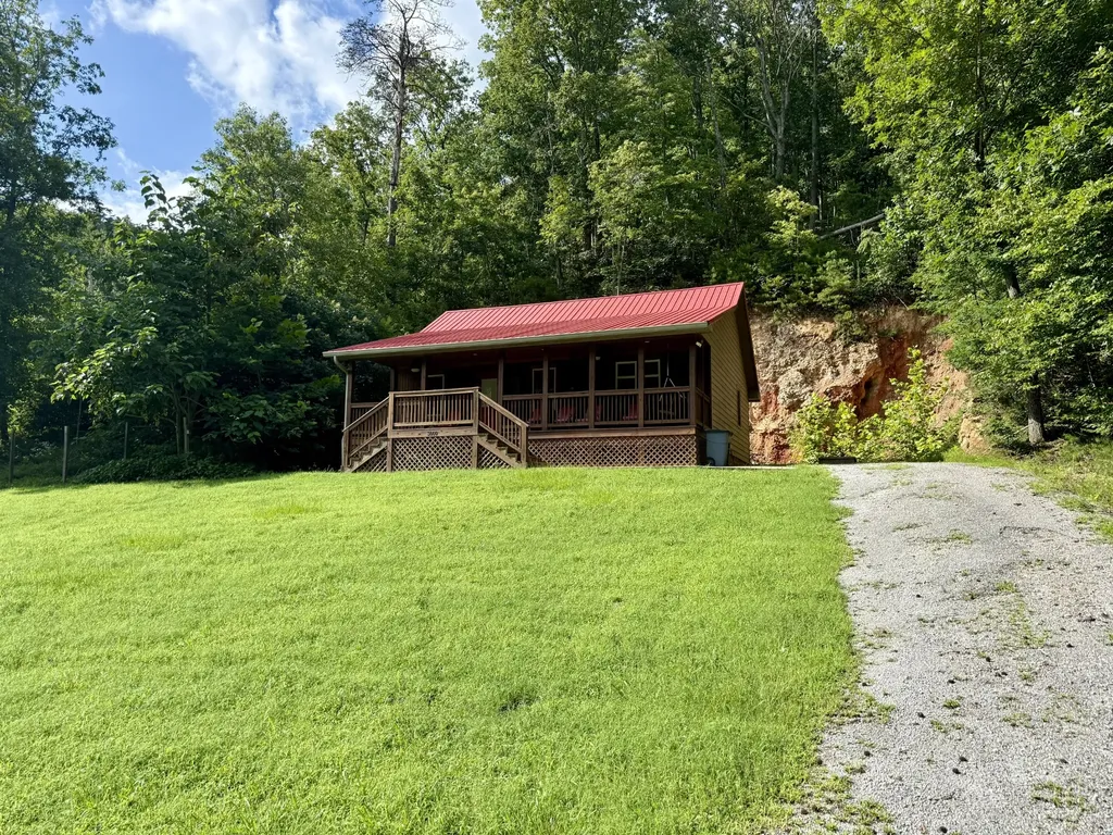 3000 Highwater Road Waverly TN 37185