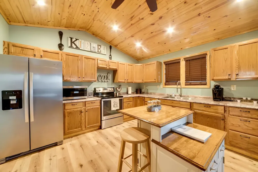 3000 Highwater Road Waverly TN 37185