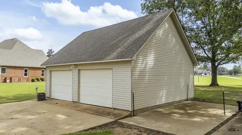 245 Nellie Lane Savannah TN 38372