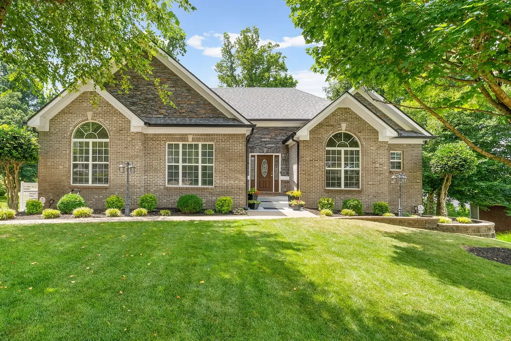 828 Brooke Valley Trace Clarksville TN 37043