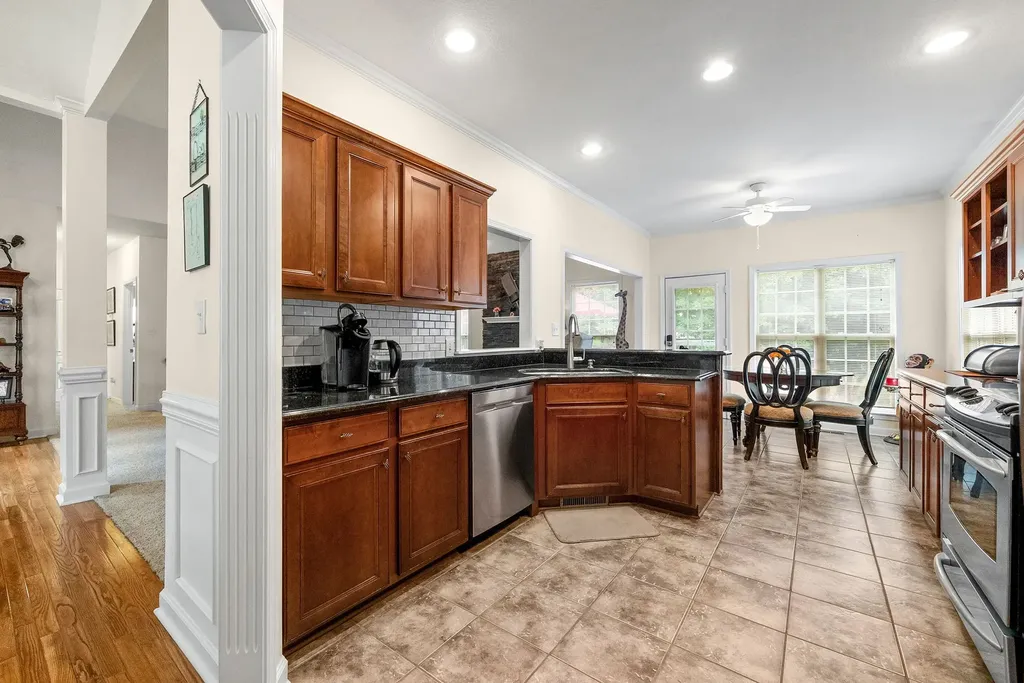 828 Brooke Valley Trace Clarksville TN 37043