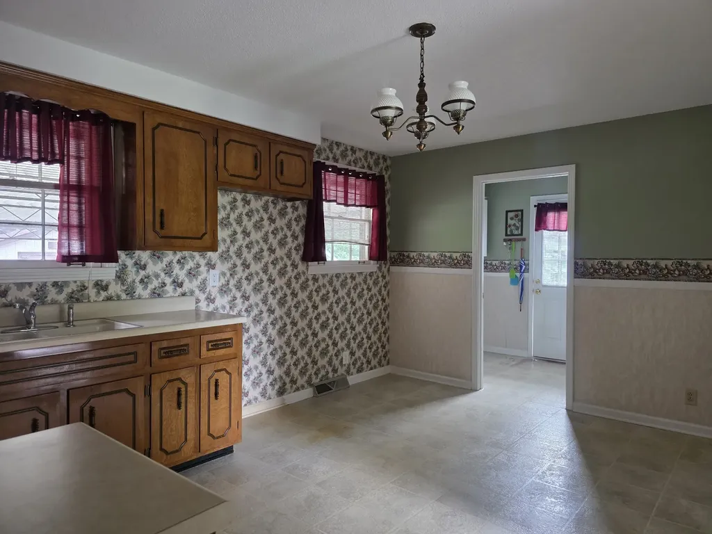709 Inver Lane Clarksville TN 37042