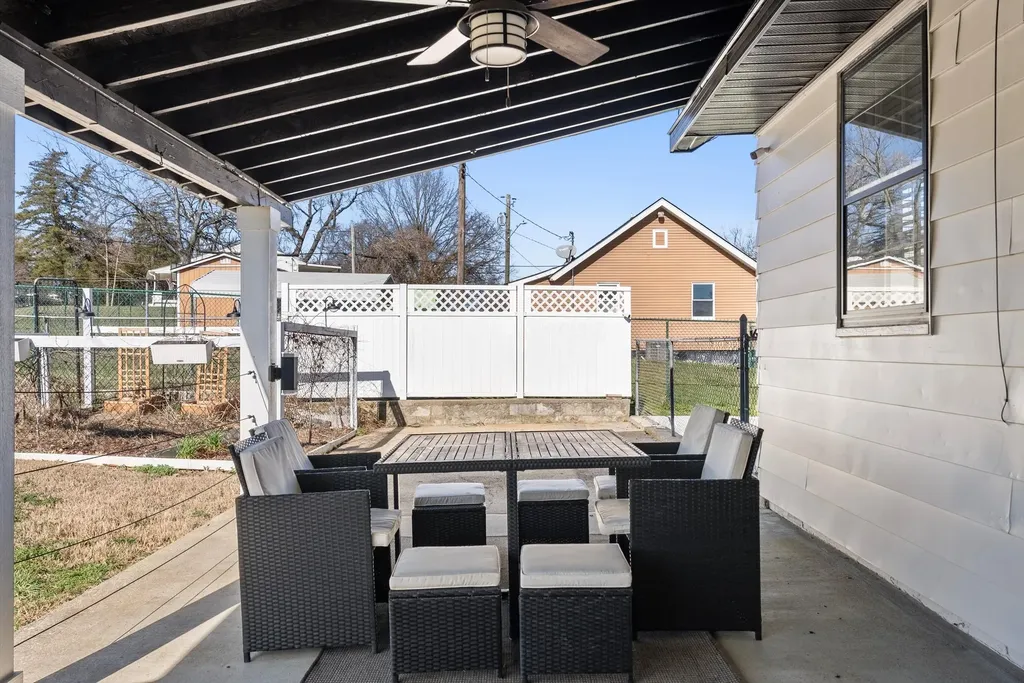 1804 Riverside Road Old Hickory TN 37138