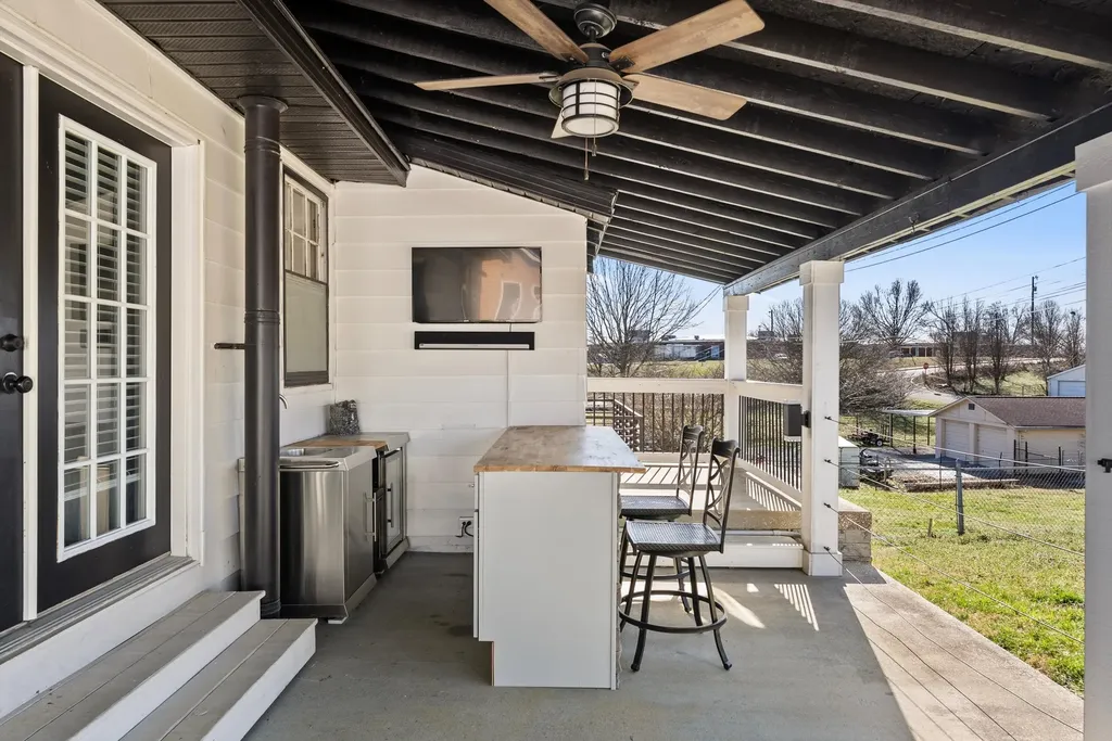 1804 Riverside Road Old Hickory TN 37138