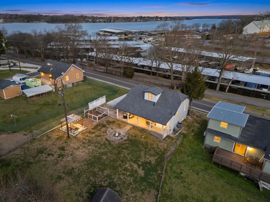 1804 Riverside Road Old Hickory TN 37138