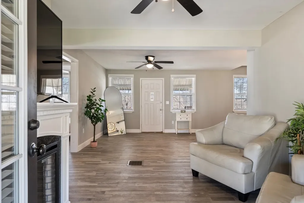 1804 Riverside Road Old Hickory TN 37138