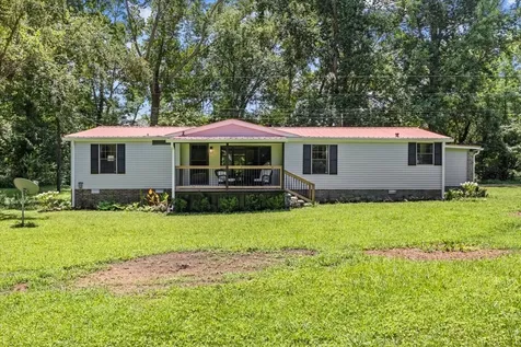 1227 Brushy Road Centerville TN 37033