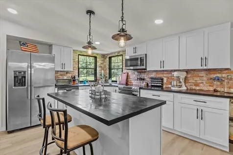 1227 Brushy Road Centerville TN 37033