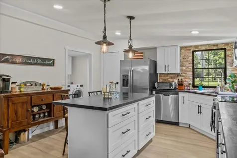 1227 Brushy Road Centerville TN 37033
