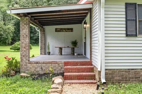 1227 Brushy Road Centerville TN 37033