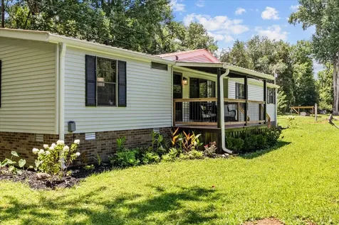 1227 Brushy Road Centerville TN 37033