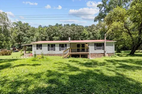 1227 Brushy Road Centerville TN 37033