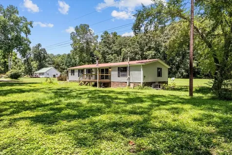 1227 Brushy Road Centerville TN 37033