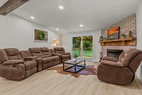 1227 Brushy Road Centerville TN 37033