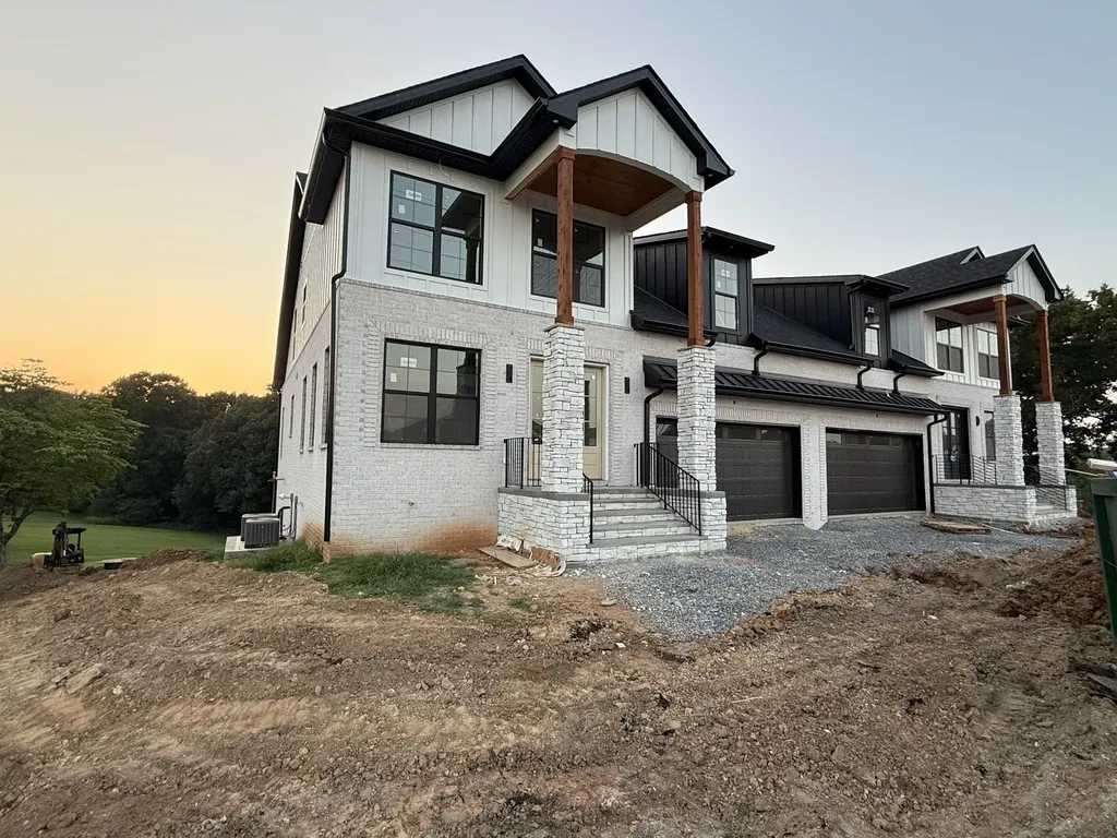 112 Fairway Drive Clarksville TN 37043