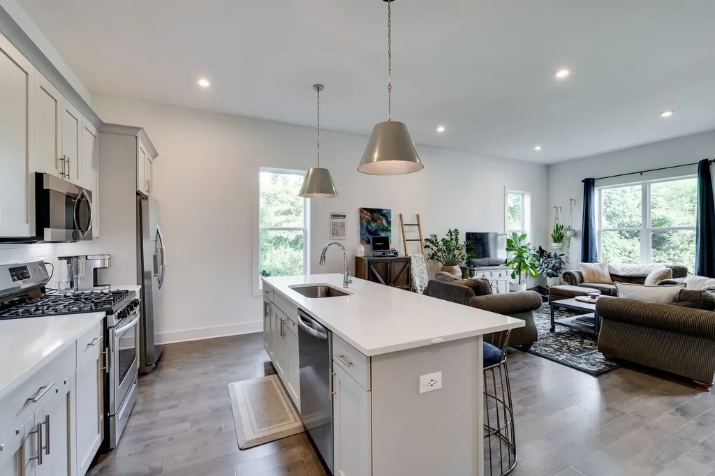700 James Avenue Nashville TN 37209