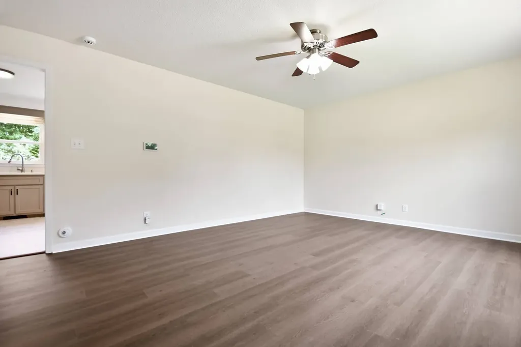 1500 Sunshine Drive Clarksville TN 37042