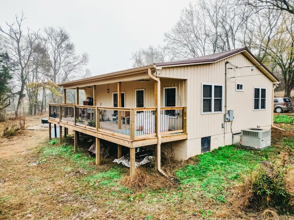 2100 Hill Station Road Columbia TN 38401