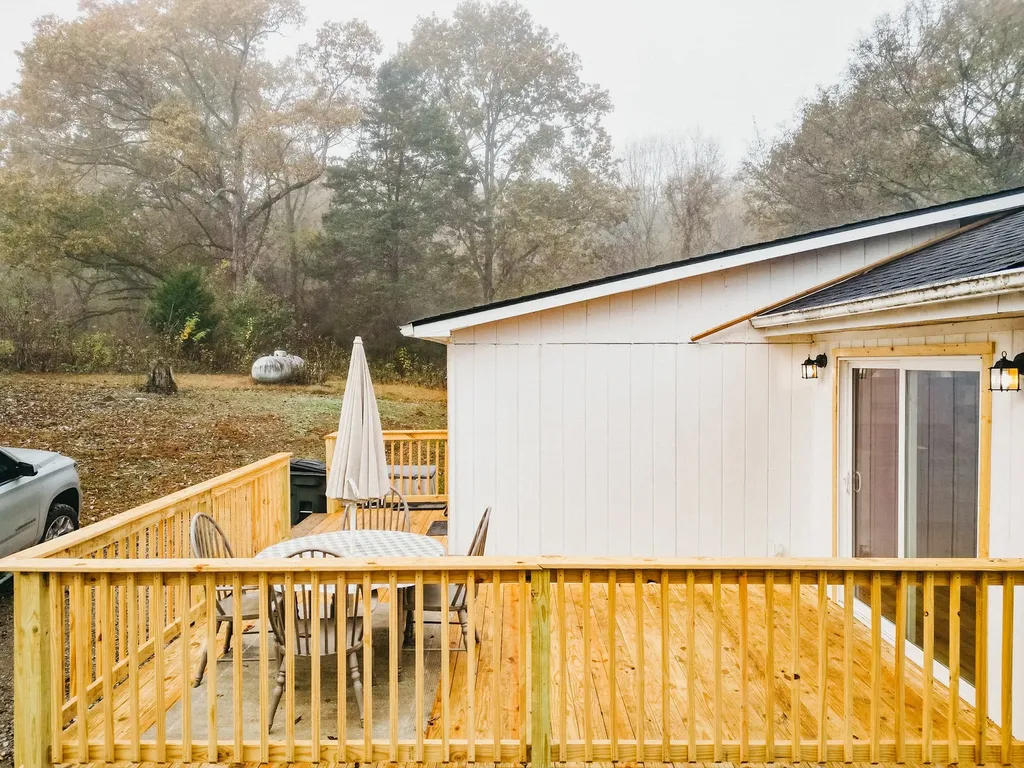 2100 Hill Station Road Columbia TN 38401