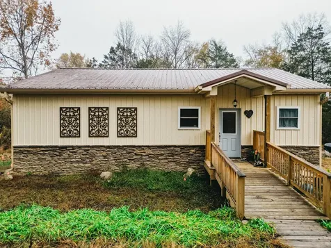 2100 Hill Station Road Columbia TN 38401