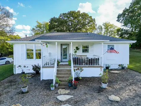 2100 Hill Station Road Columbia TN 38401