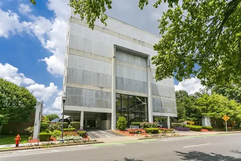 11 Music Sq, E Nashville TN 37203