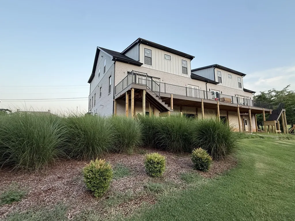 111 Fairway Drive Clarksville TN 37043