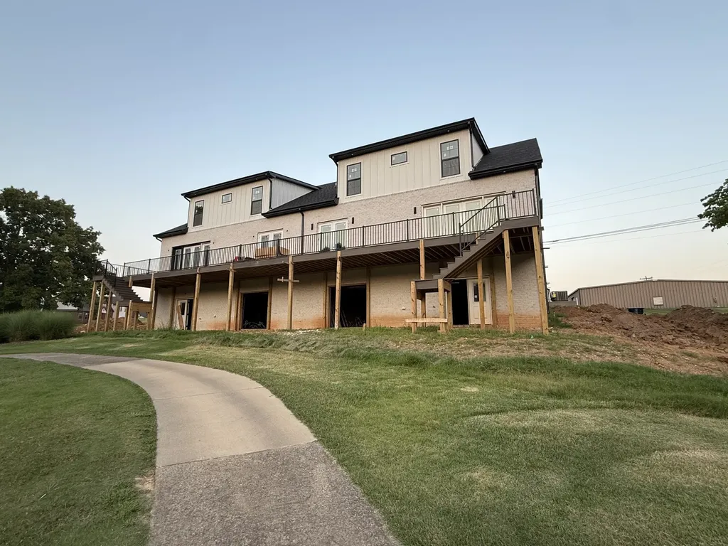111 Fairway Drive Clarksville TN 37043