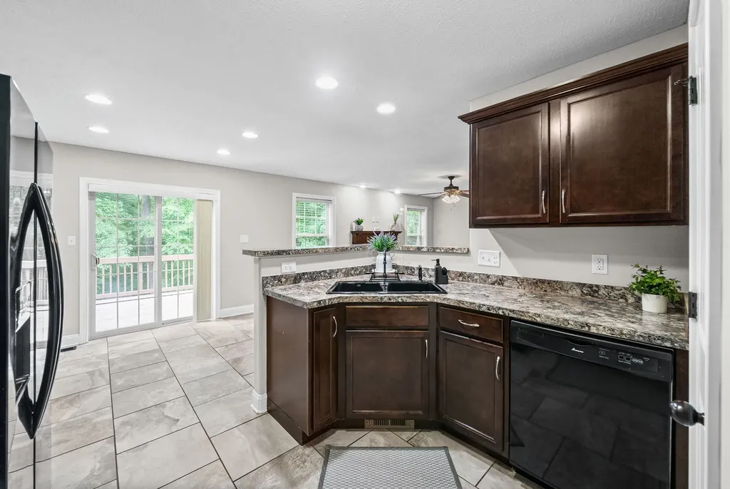 2514 Widgeon Drive Clarksville TN 37042
