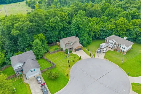 2514 Widgeon Drive Clarksville TN 37042