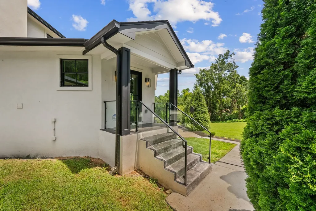 1235 Carl Seyfert Memorial Drive Brentwood TN 37027