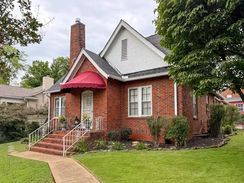 643 E Crest Road Chattanooga TN 37404