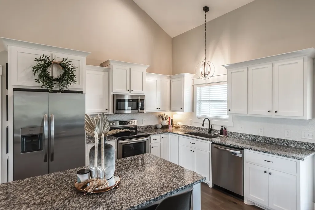 107 Cook Road Portland TN 37148