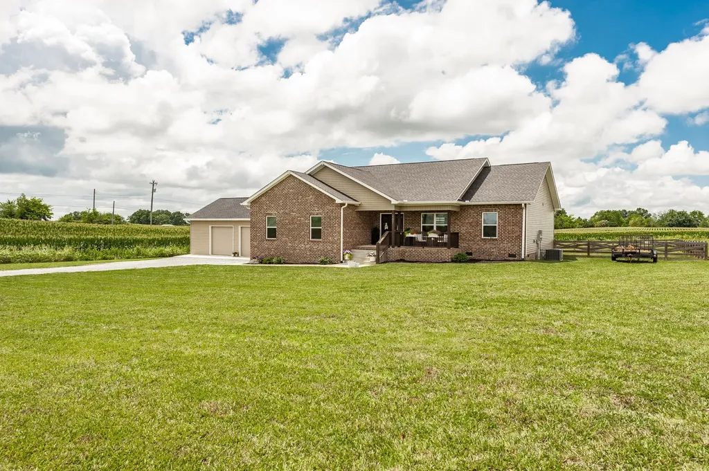 107 Cook Road Portland TN 37148