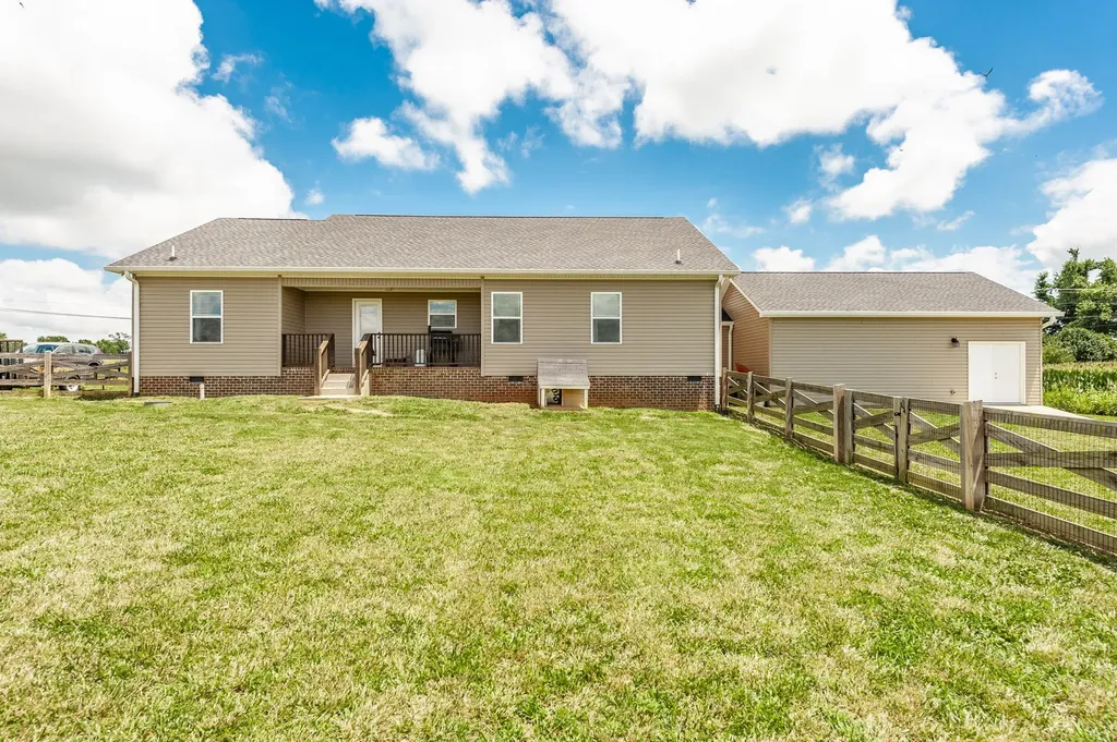 107 Cook Road Portland TN 37148