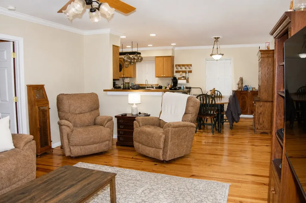 6866 Cuba Landing Road Waverly TN 37185