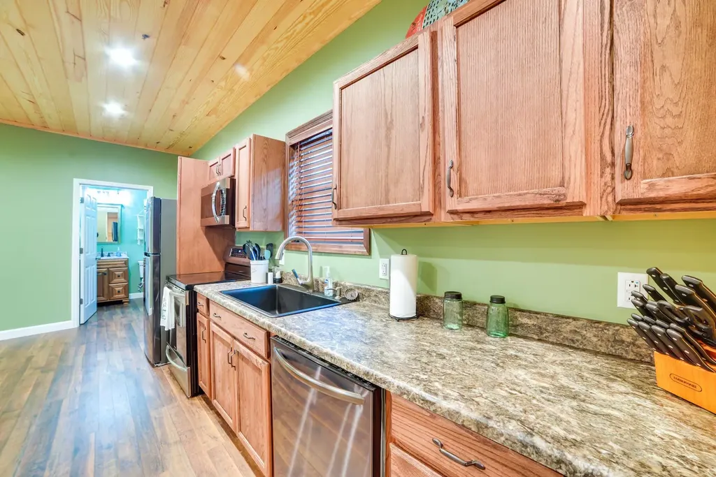 3010 Highwater Road Waverly TN 37185