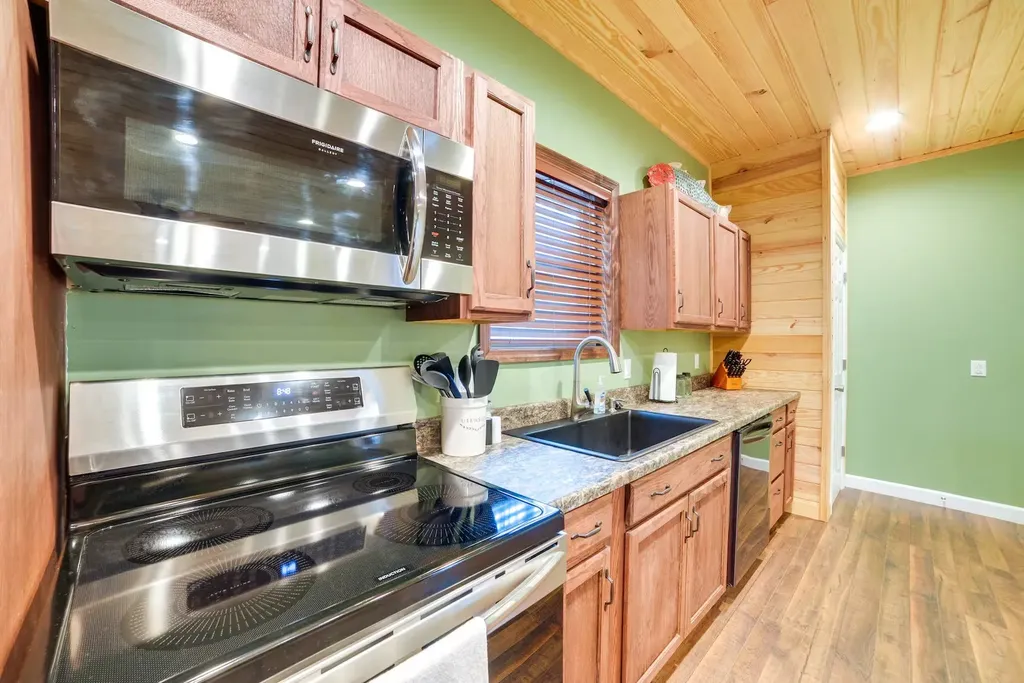 3010 Highwater Road Waverly TN 37185