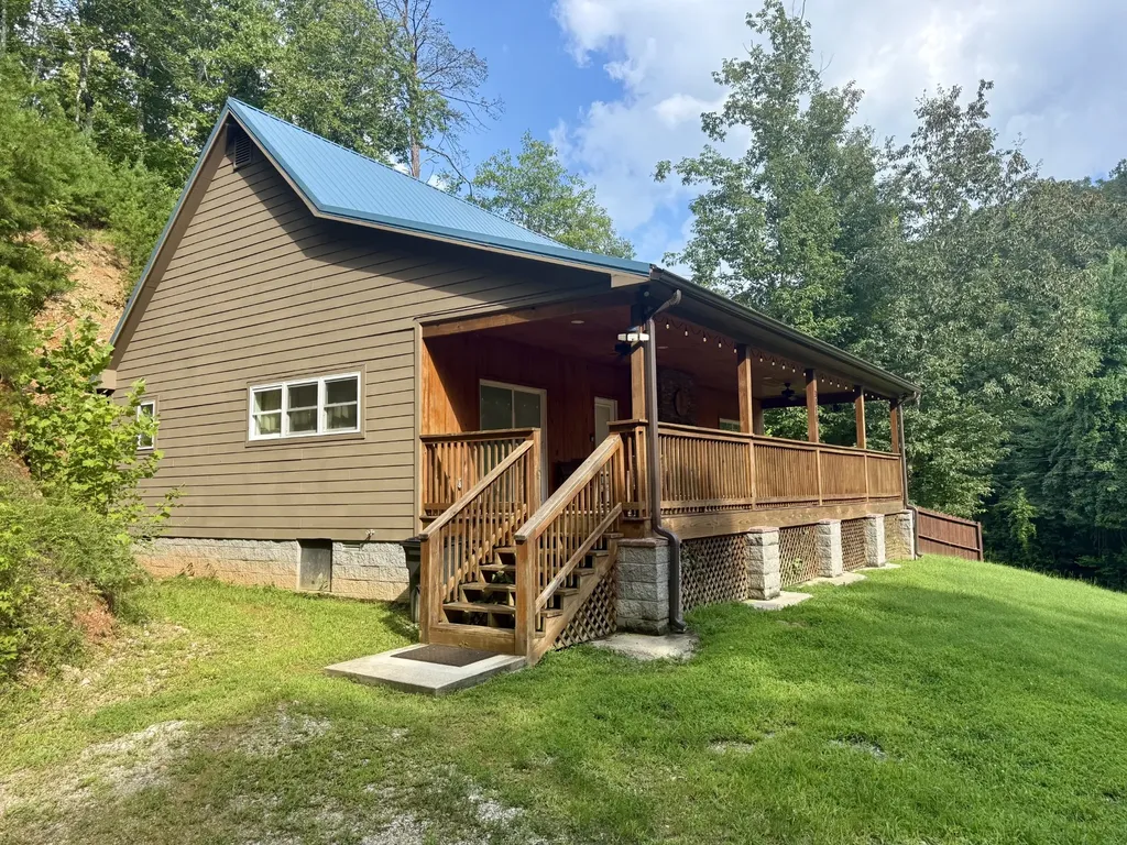 3010 Highwater Road Waverly TN 37185